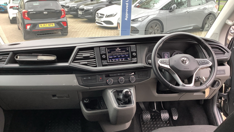 Volkswagen Transporter Shuttle T32 Swb Diesel 2.0 TDI 110PS SE Minibus